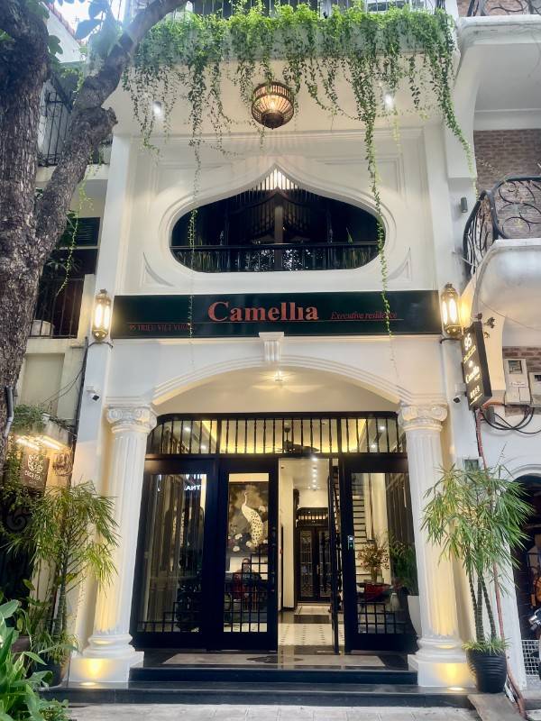 Chính chủ cần bán nhanh tòa nhà mặt phố Triệu Việt Vương 12 tầng, vị trí gần VinCom, mặt tiền 9m.