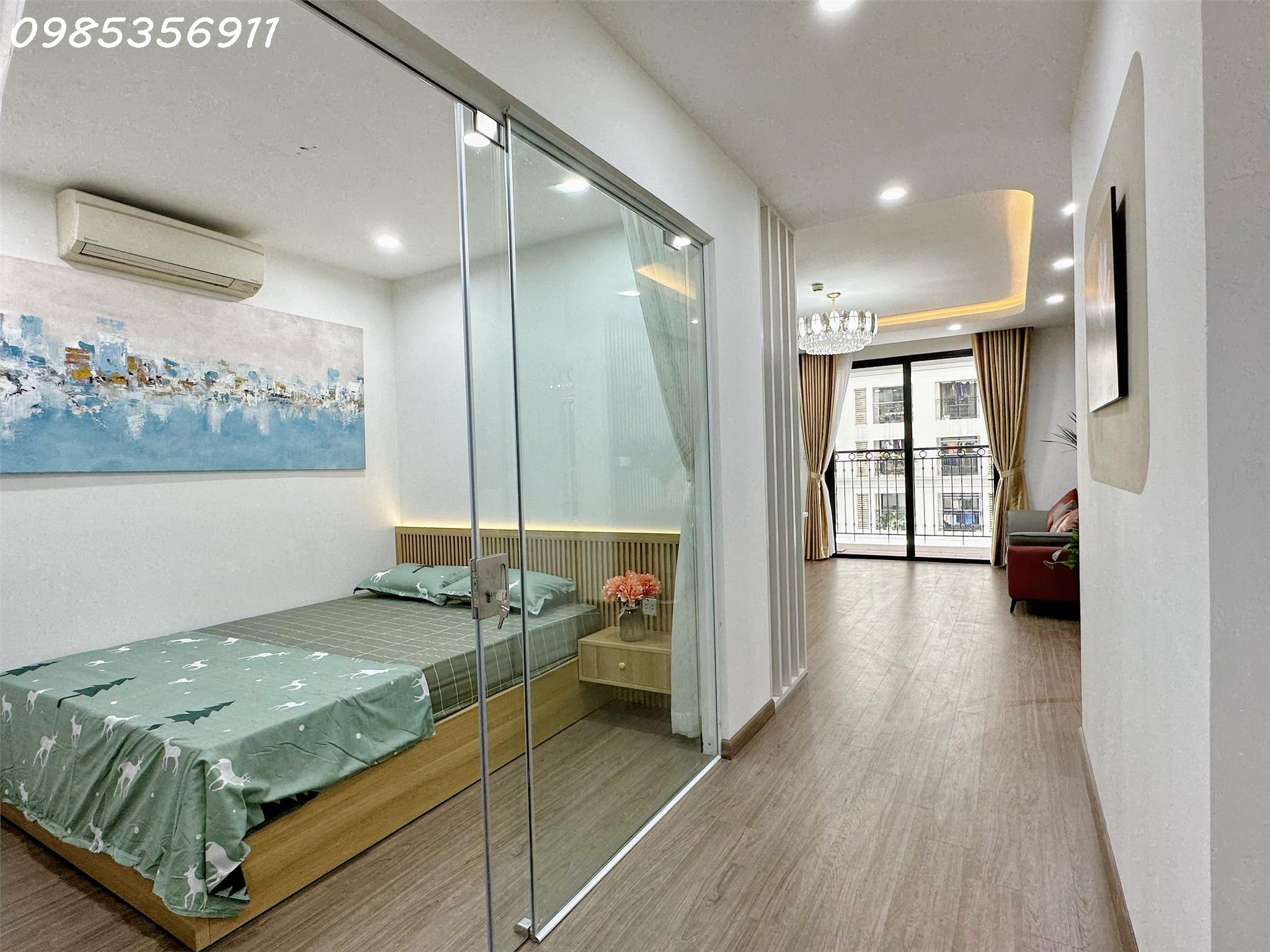 Gia đình cần bán căn hộ 3 phòng ngủ, diện tích 95m2.