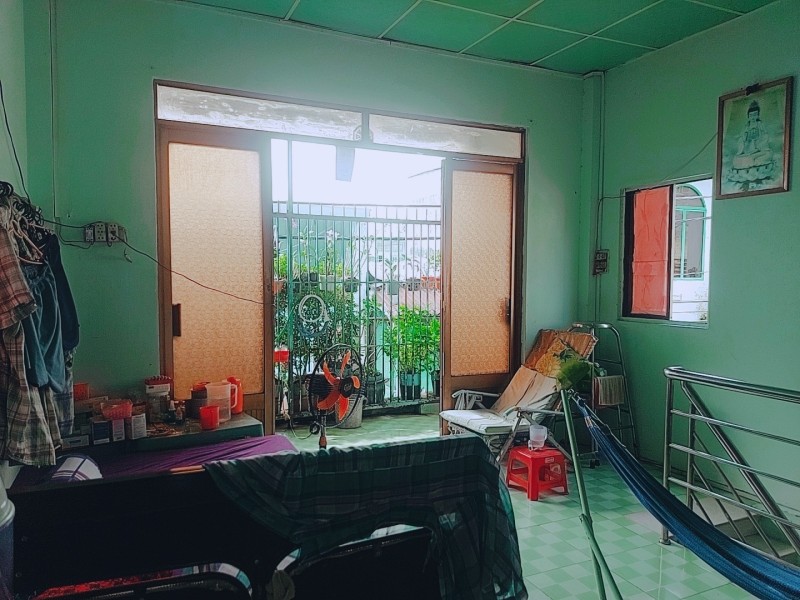 Lô góc sát MT Sư Vạn Hạnh, Quận 10, 3 tầng, nở hậu, chỉ 2 tỷ X