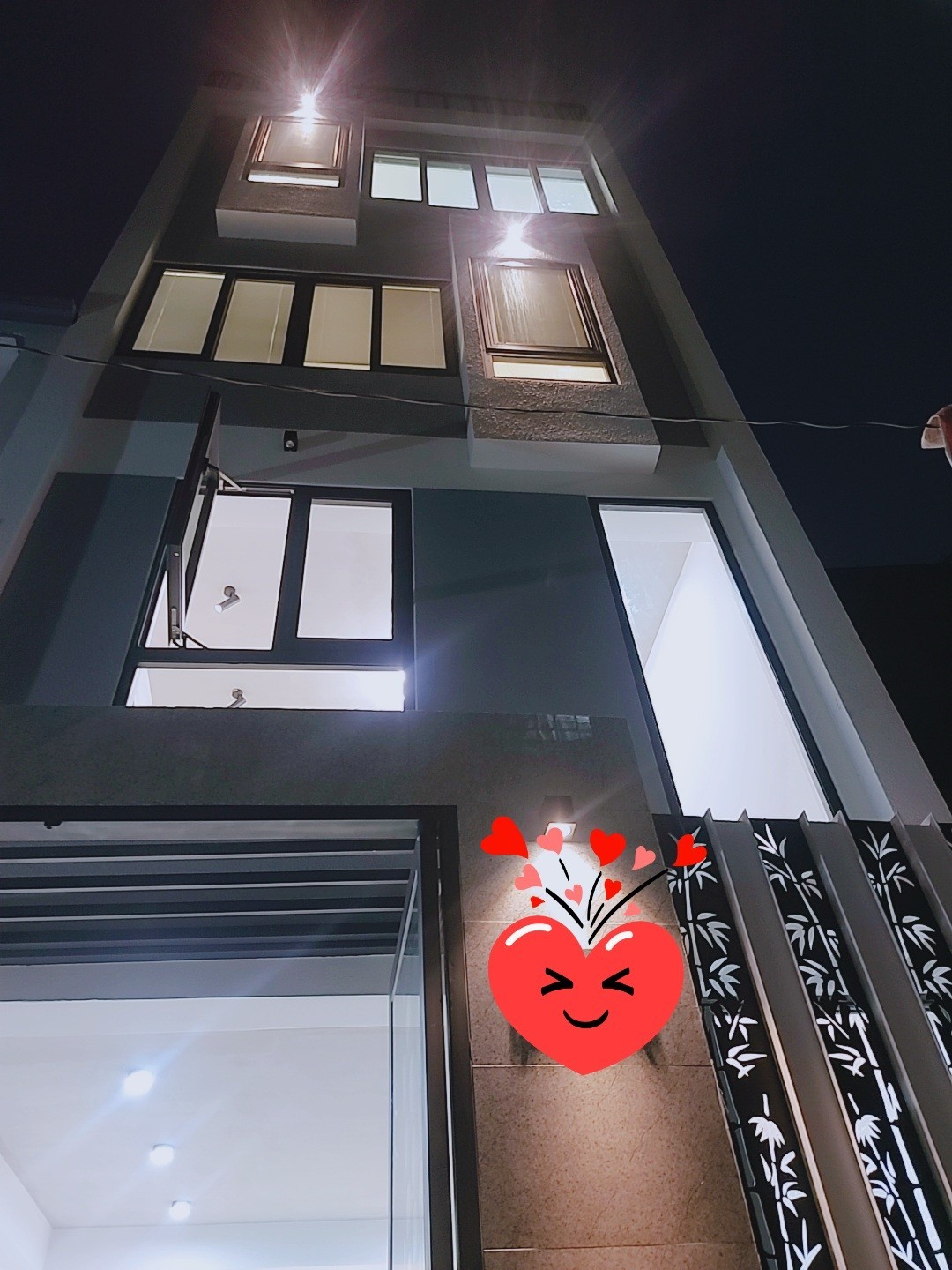 NHÀ ĐẸP SANG XỊN GÒ VẤP - 4 TẦNG SÂN THƯỢNG - 102m2 SD - 3PN - SHR - CHỈ 4,x TỎI.