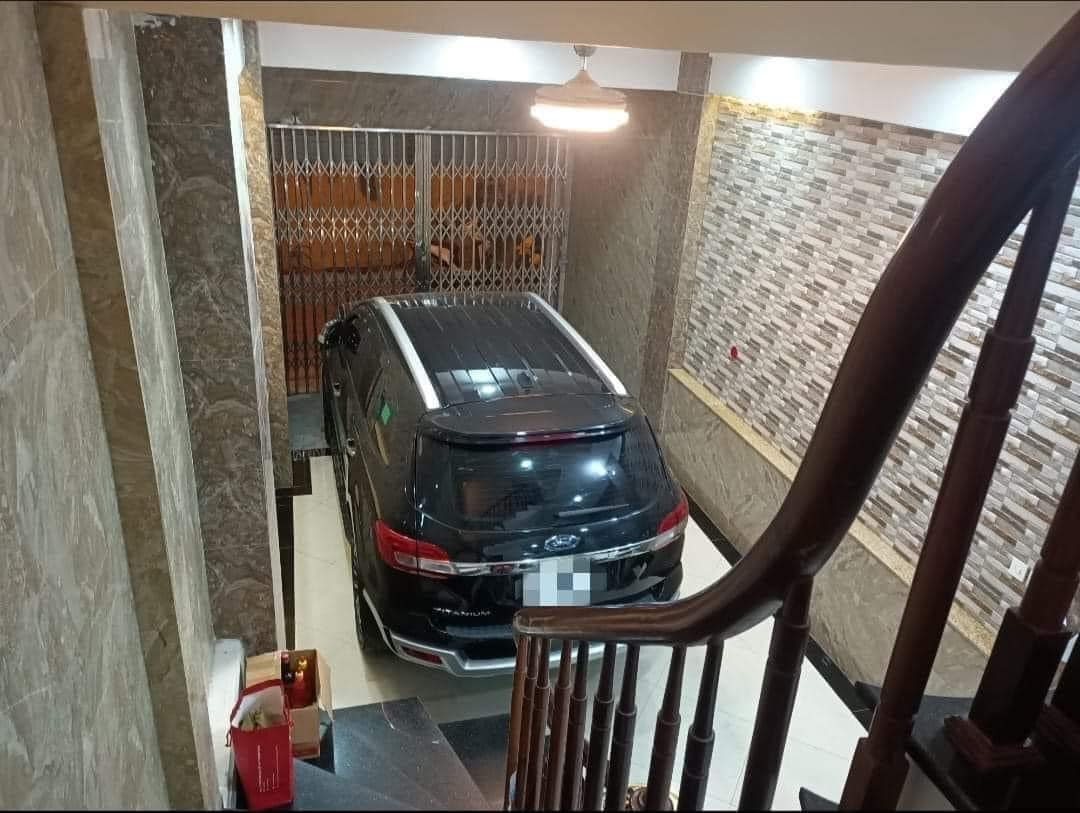 Phố Phùng Chí Kiên, Cầu Giấy. Oto vào nhà - DT 35m x 5 Tầng x Giá 5.8 tỷ