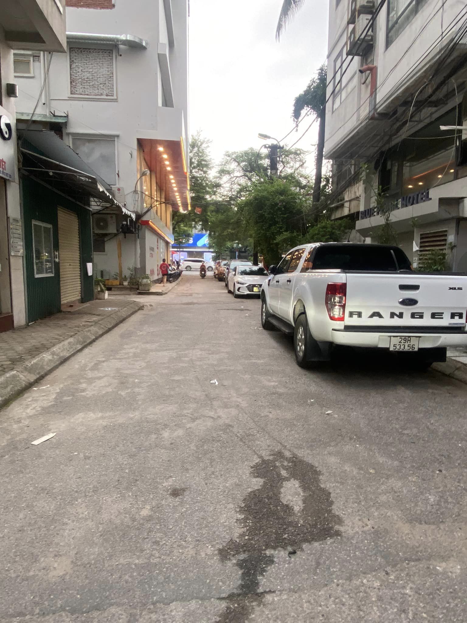 PHÂN LÔ – VỈA HÈ Ô TÔ TRÁNH - KINH DOANH, PHỐ HOÀNG QUỐC VIỆT 43M2 X 5T, 10.5 TỶ