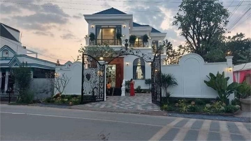 Biệt Thự Sân Vườn mặt tiền Tân Hiệp, Hóc Môn – 12x22m, tặng Full nội thất..