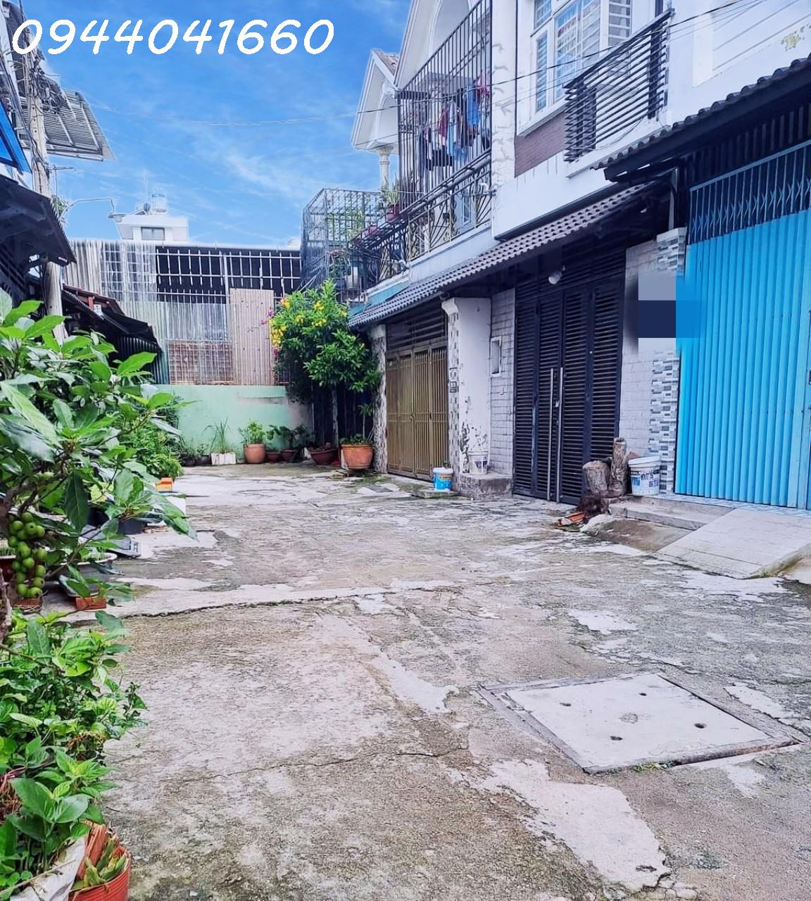 Nhà Bán SÁT Thạnh Lộc15 ngang 4 dài 13.5 chỉ 3tỷ 6Phường Thạnh Lộc Quận 12.