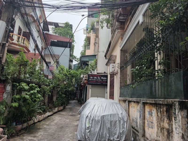 CẦN BÁN NHÀ CẤP 4 – NGUYỄN VĂN CỪ - NGÕ TO Ô TÔ 7 CHỖ ĐỖ CỬA - GẦN HỒ HOÀN KIẾM - GIÁ CHỈ 80 Tr/m2.