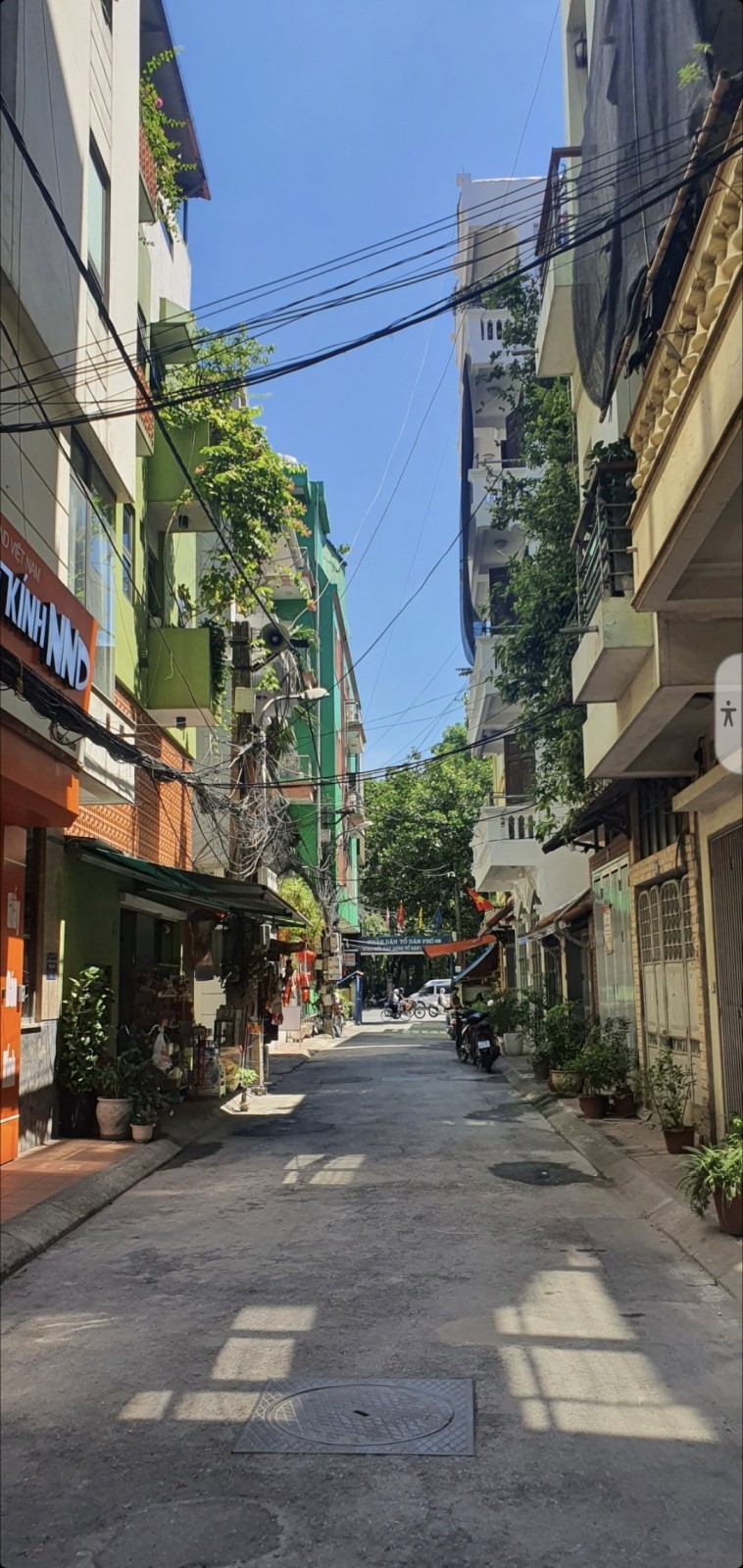 Bán nhà Hoàng Quốc Việt, Cầu Giấy. 16m2x4; giá 2 tỷ 85. Phương.