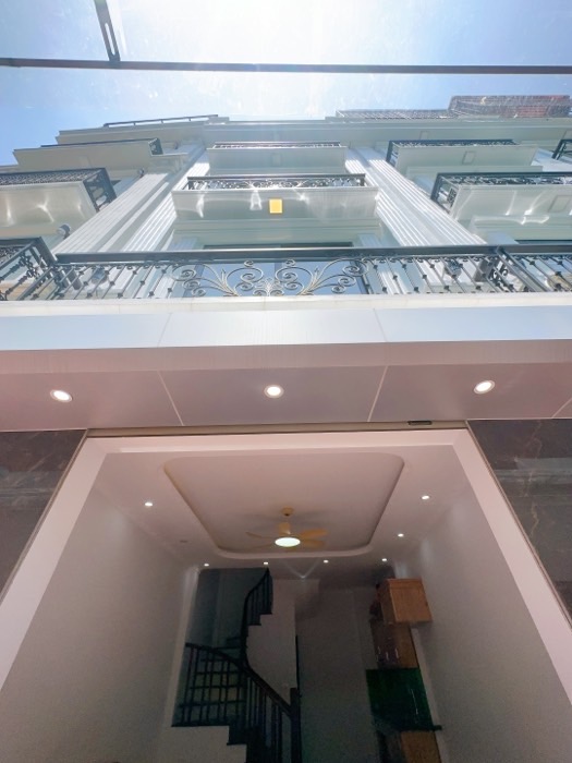 Bán nhà HUỲNH TẤN PHÁT 40m, 5 TẦNG, mt 4M, giá NHỈNH 3 TỶ, nhà MỚI KOONG.