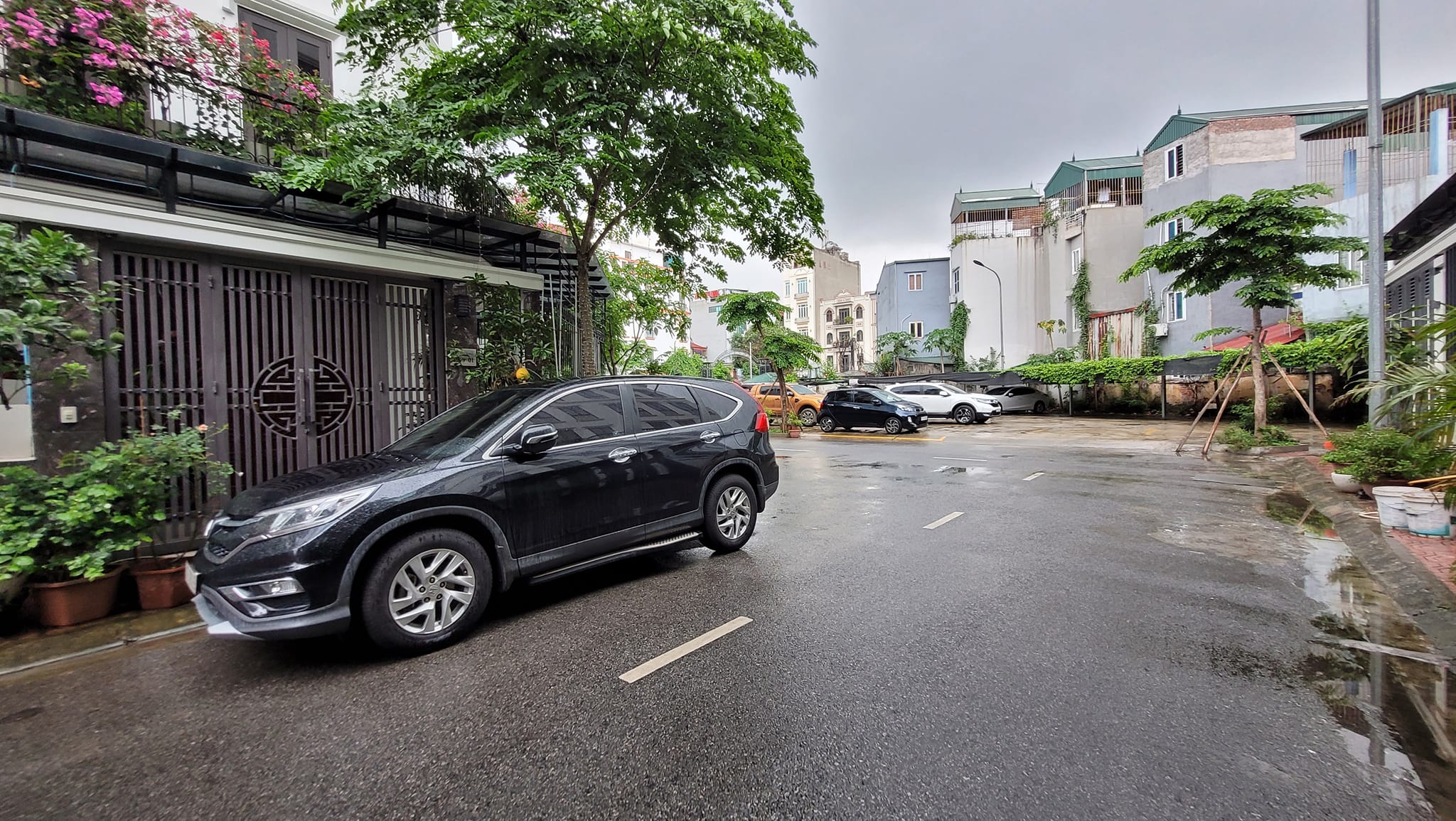 NHỈNH 4TỶ - 54m - 5 TẦNG - 4PN - OTO ĐỖ CỬA - NGỌC LÂM - GẦN CẦU CHƯƠNG DƯƠNG.