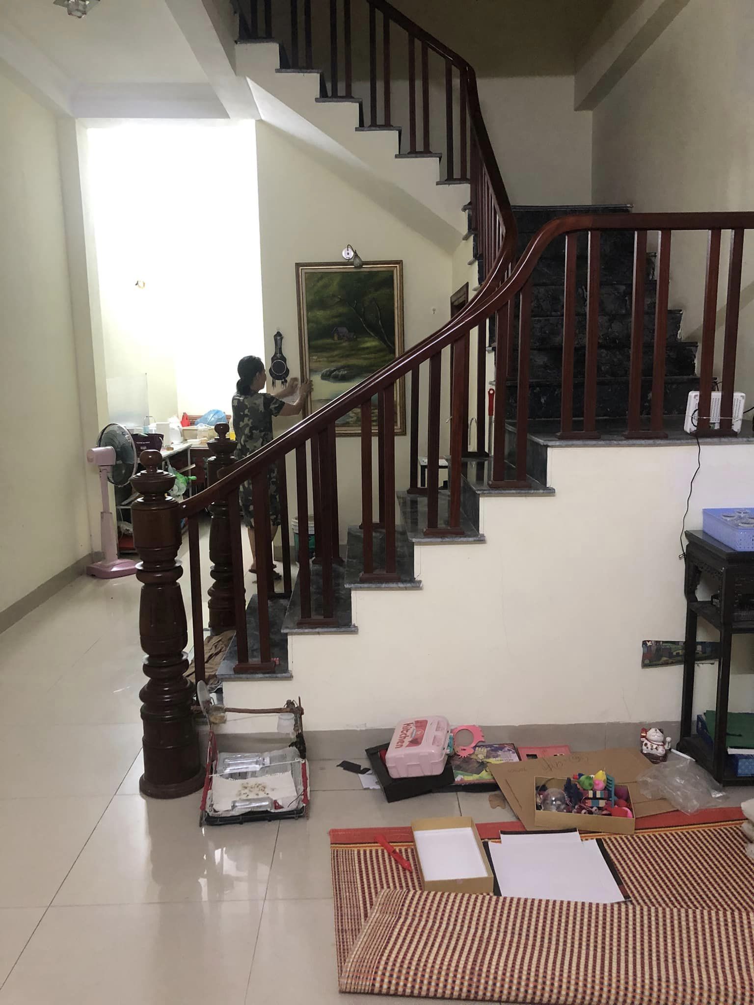 Bán nhà gần ngõ 279 Hoàng Mai. . DT: 52m2 xây 4 tầng, MT: 4m giá 5.29tỷ.