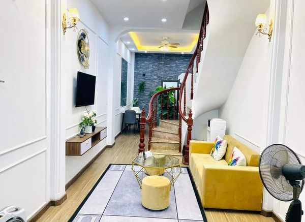 QUÁ xịn sò NHÀ TU HOÀNG SIÊU ĐẸP 34M 4 TẦNG - 2,89 TỶ.