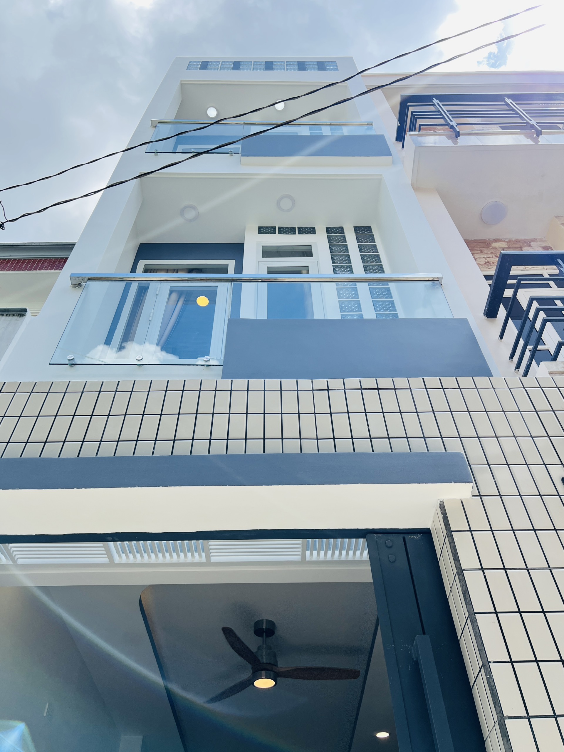 Bán Nhà Thống Nhất Gò Vấp 4 Tầng Tặng Nội Thất Giá Nhỉnh 3 Tỷ.