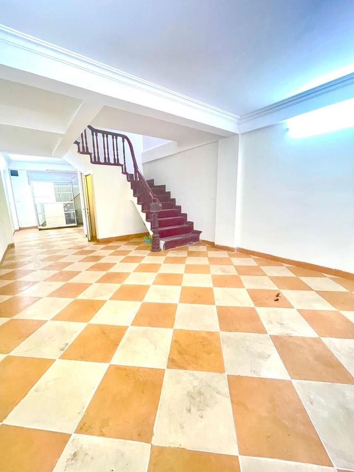 TRUNG TÂM ĐỐNG ĐA - MẶT NGÕ TO NHƯ PHỐ - VỈA HÈ KINH DOANH - NGÕ THÔNG KINH DOANH SẦM UẤT - PHÙ HỢP VỪA Ở VỪA KINH DOANH HOẶC CHO THUÊ