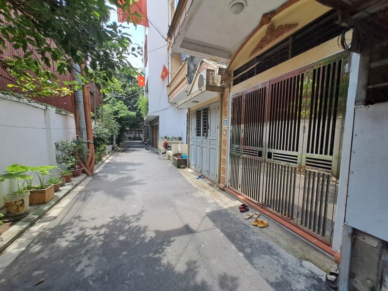 ĐỨC GIANG - PHÂN LÔ Ô TÔ TẢI THÔNG- HÀNG XÓM BÌNH MINH GARDEN- DÂN TRÍ CAO-TIỆN ÍCH NGẬP TRÀN.