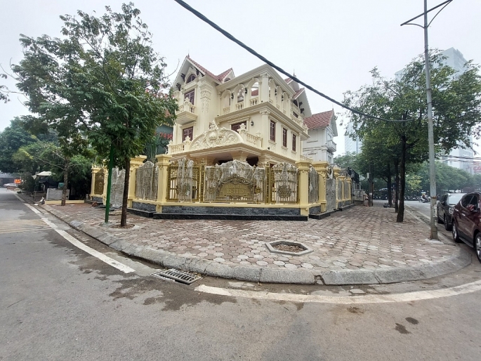 Bán biệt thự độc nhất Linh Đàm 250m2*5T*MT15m – Lô góc – Phân lô bàn cờ - Vỉa hè – 50 tỷ.