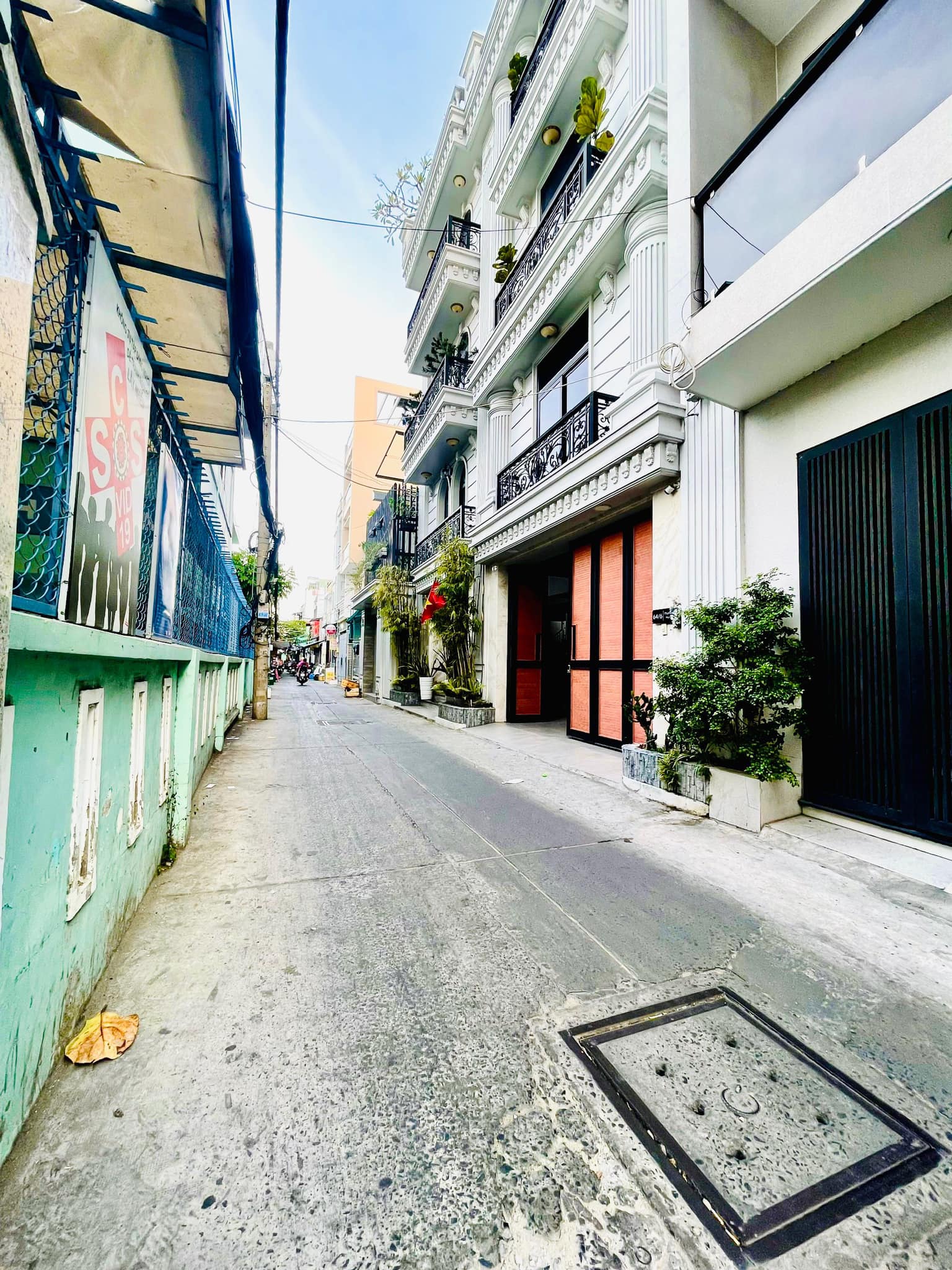 NHÀ 3 TẦNG - HẺM XE HƠI - DT KHỦNG 62M2 - Q4 - GIÁ NHỈNH 6 TỶ