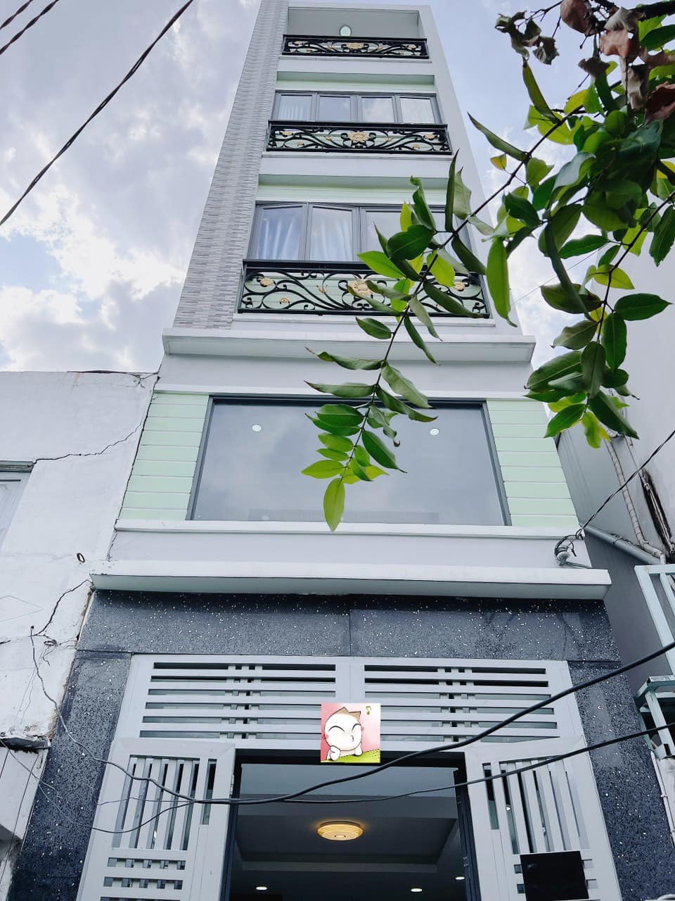 XE TẢI ĐẾN NHÀ - 5 TẦNG BTCT - 85M2 - Q4 - GIÁ CHỈ 4.X TỶ.