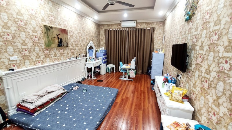 NHÀ ĐẸP NGỌC THỤY, GẦN CẦU CHƯƠNG DƯƠNG, KHU DÂN CƯ VIP.