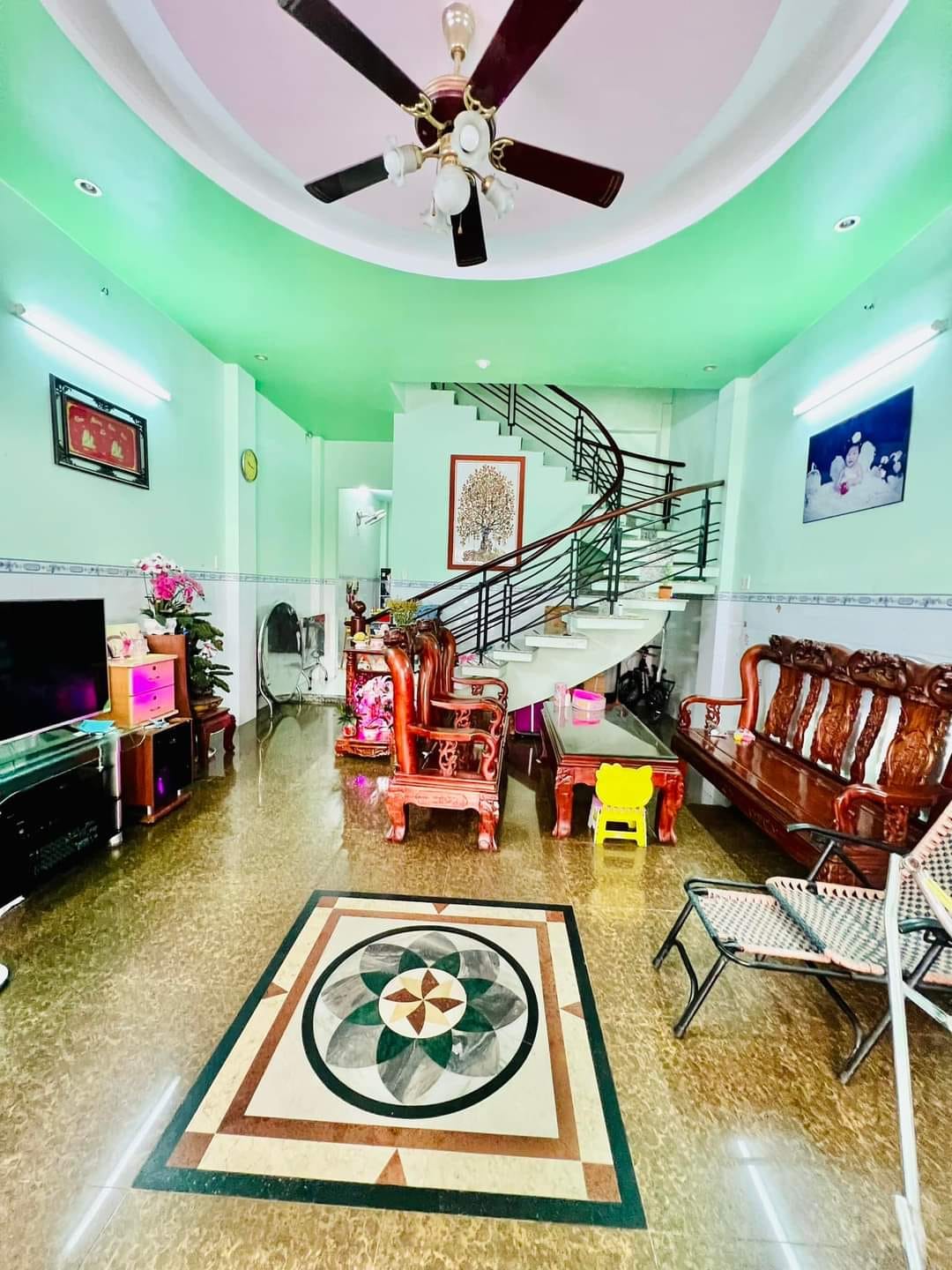 BÁN NHÀ - ĐẤT MỚI - BÌNH TÂN - HXH - 70M2, NGANG 5M - 4 TẦNG BTCT - NHỈNH 5 TỶ.