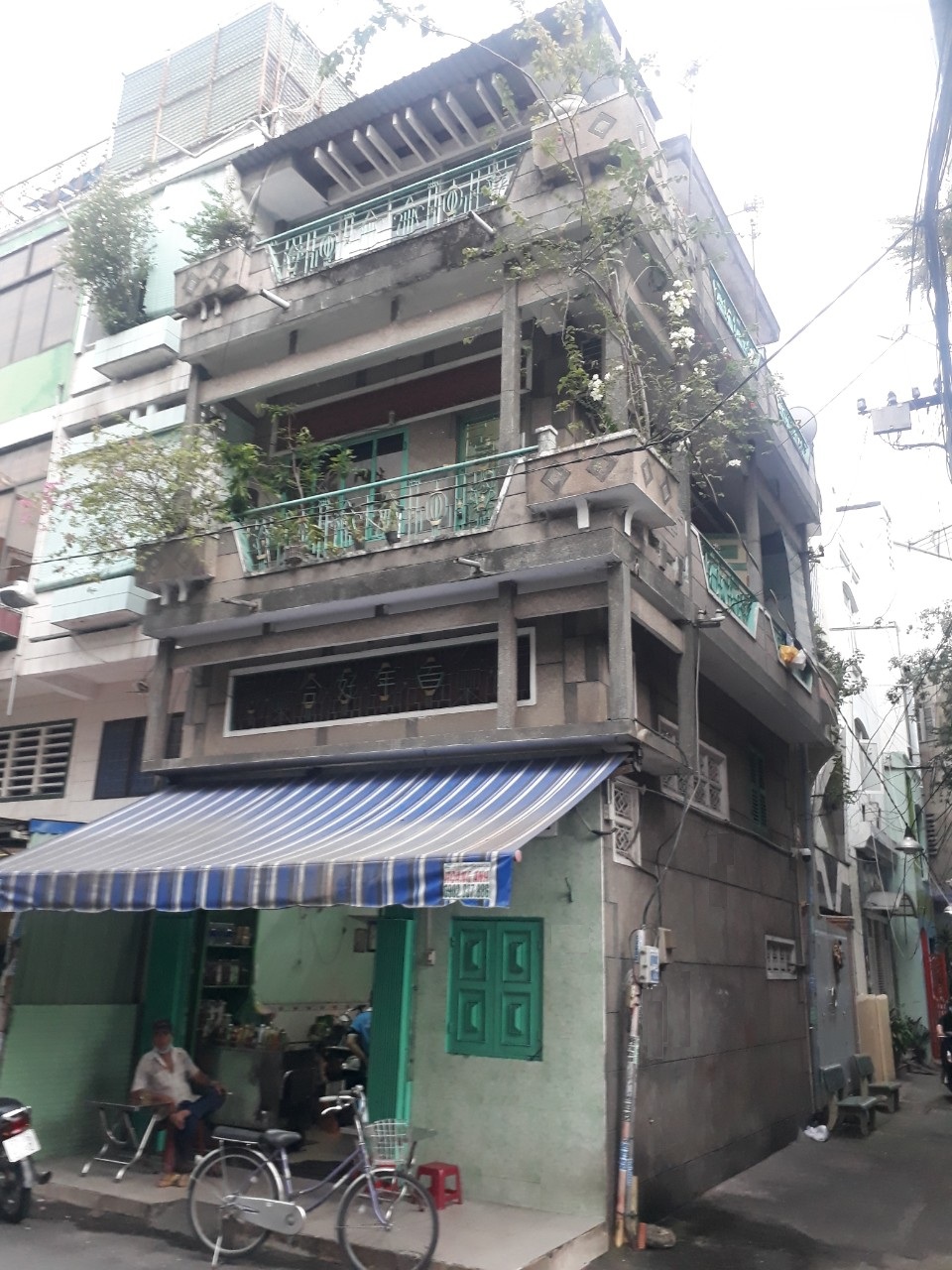 Cần bán nhà phố tiện kinh doanh 4.6 x 7m 1 trệt 1 lửng 2 lầu Lý Thái Tổ Q3 TP.HCM.