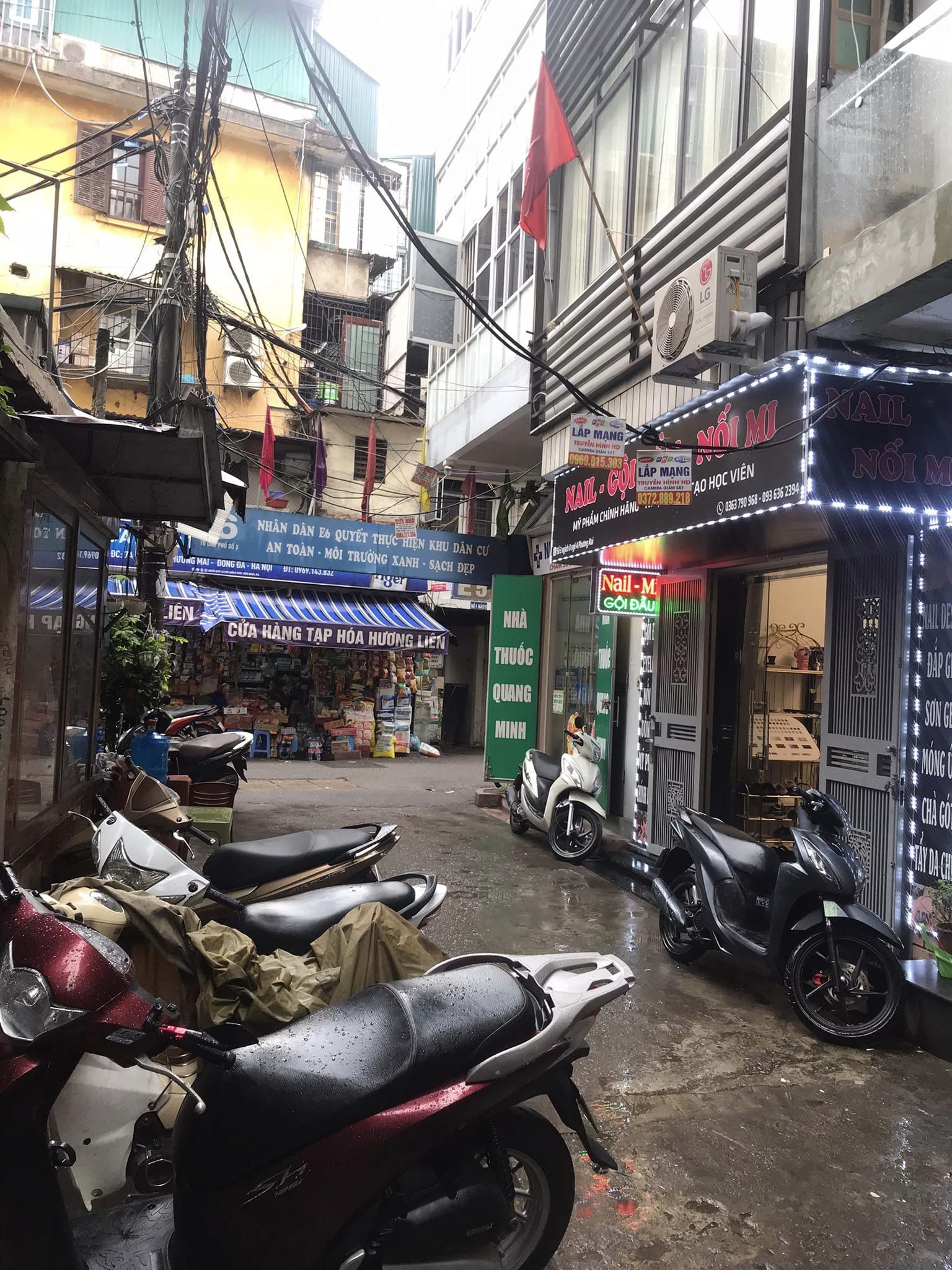 Phương Mai: Ô tô đỗ cửa, kinh doanh sầm uất, gần hồ, giá rất đẹp.