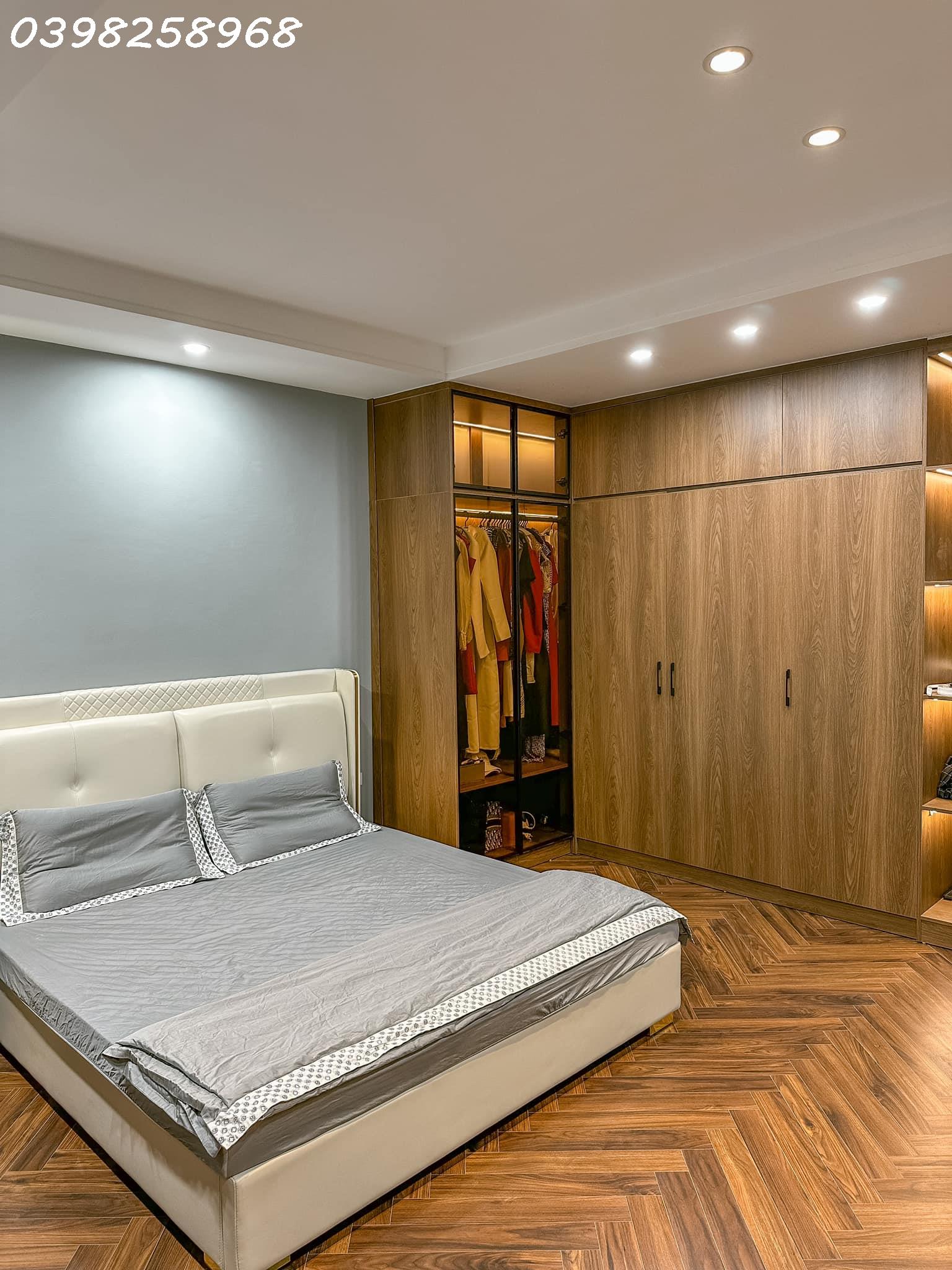 BÁN NHÀ MINH KHAI, 50m2x 3T, MT3.9m, Ô TÔ ĐỖ CỔNG, LÔ GÓC, KINH DOANH, CHỈ NHỈNH 4 TỶ.