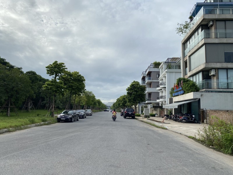 BÁN ĐẤT TƯ ĐÌNH - Ô TÔ VÀO NHÀ - HÀNG XÓM HIMLAM - EAON MALL - PHÂN LÔ QUÂN ĐỘI - 2 THOÁNG.