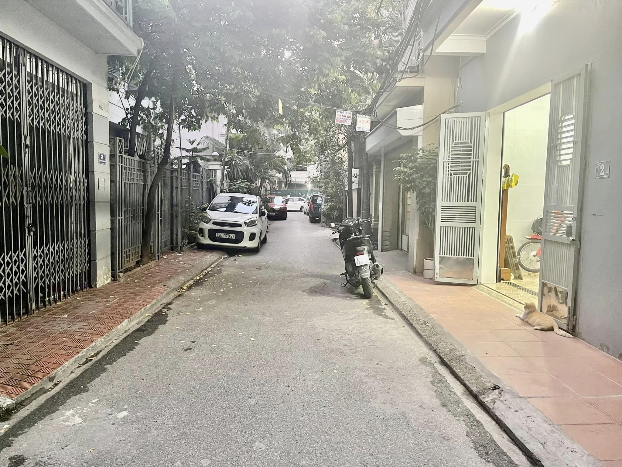 Giảm chào! Bán nhà Minh Khai, Gần Times City, Ô tô tránh, KD đỉnh, 2 thoáng, mặt tiền rộng, dt 76m2.