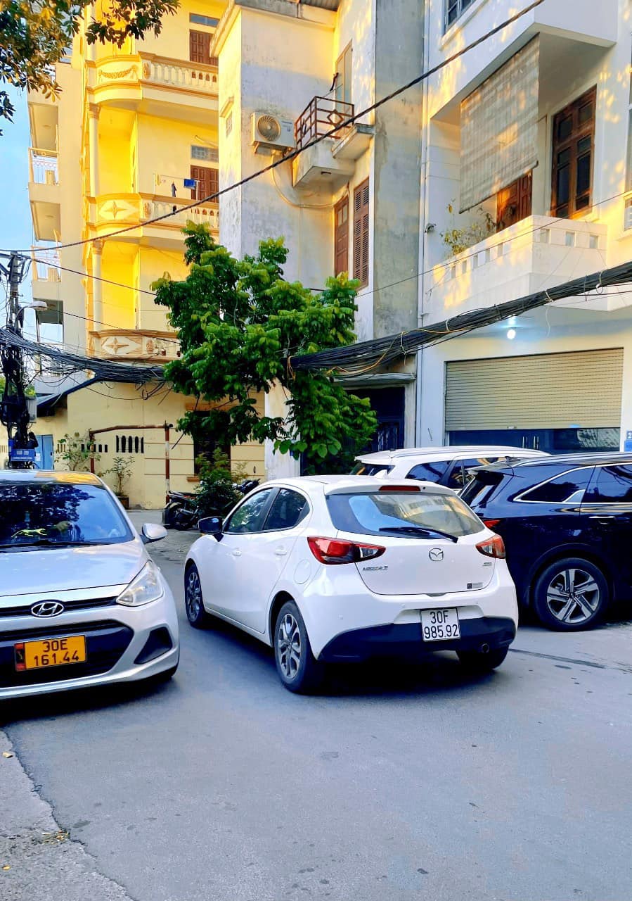 Bán Nhà Đội Cấn 43m2 – Ô Tô Tránh Nhau – Thang Máy Chỉ hơn 8 tỷ.