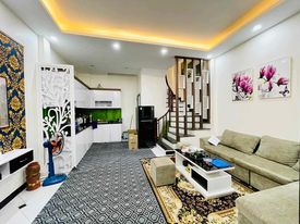 BÁN NHÀ KIM GIANG, Ô TÔ ĐỖ CỔNG, 36M RA PHỐ, NHÀ MỚI ĐẸP TẶNG NỘI THẤT.