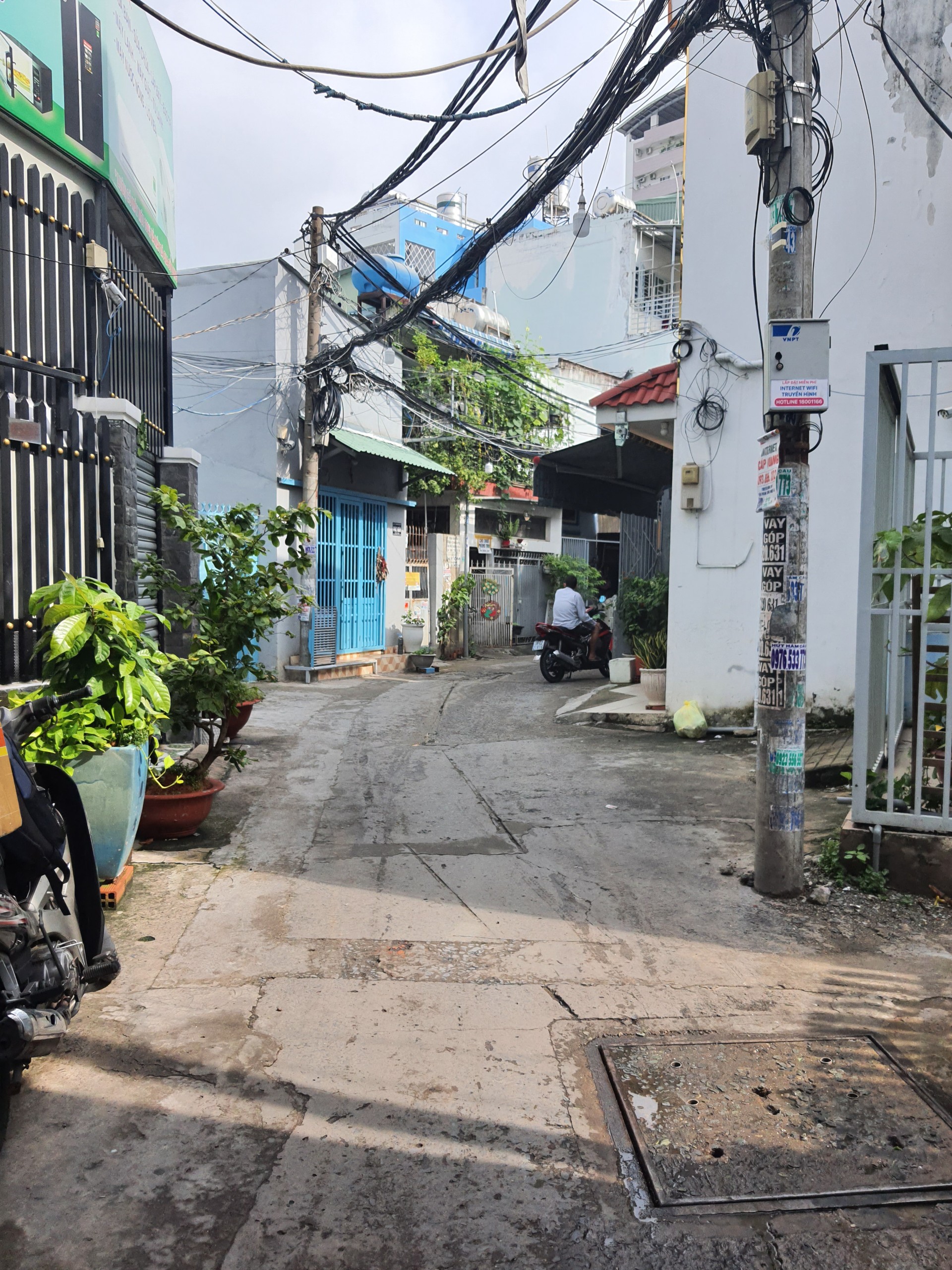 NHÀ 3 TẦNG- P. TÂN QUY - Q.7 - 4 X 11M - LÊ VĂN LƯƠNG - GIÁ 5.X TỶ.