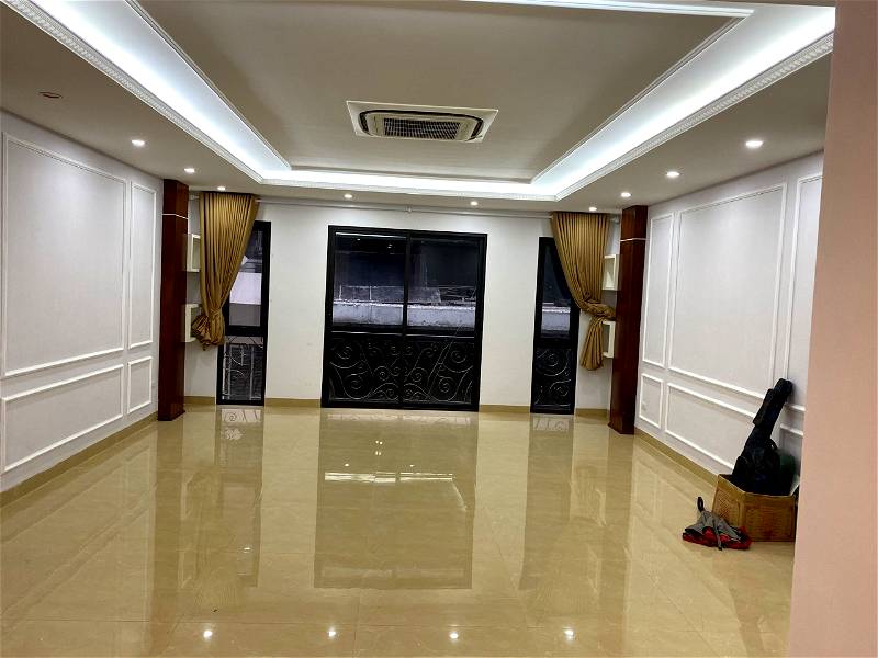 BÁN TÒA VP-PHÒNG KHÁM PHỐ NGUYÊN HỒNG ĐỐNG ĐA,60M×5.4M×7T CHỈ 24.X TỶ TL.