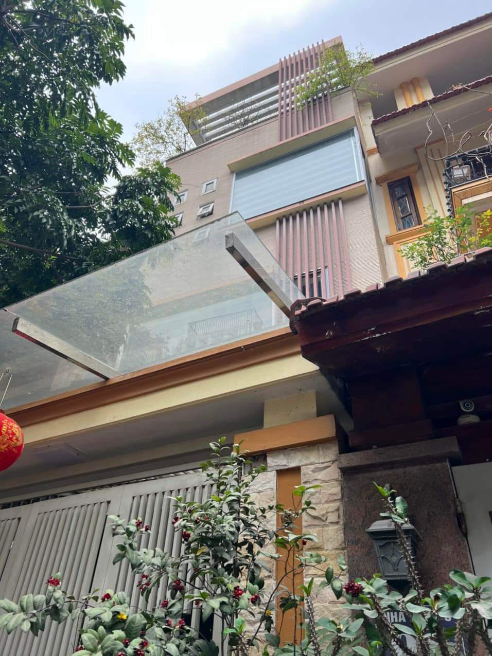 Hạ 3 tỷ-Bán nhà Nguyễn Xiển, Chu Văn An Vỉa hè. Ô tô tránh, Siêu đẹp 100m2x4T, MT5m