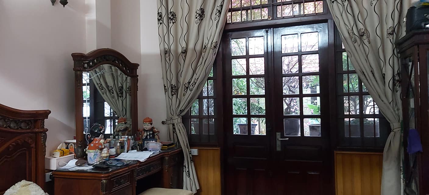 PL 73 Nguyễn Trãi 40m2 4 tầng 4 ngủ MT4m ô tô, mhinh 6 tỷ.