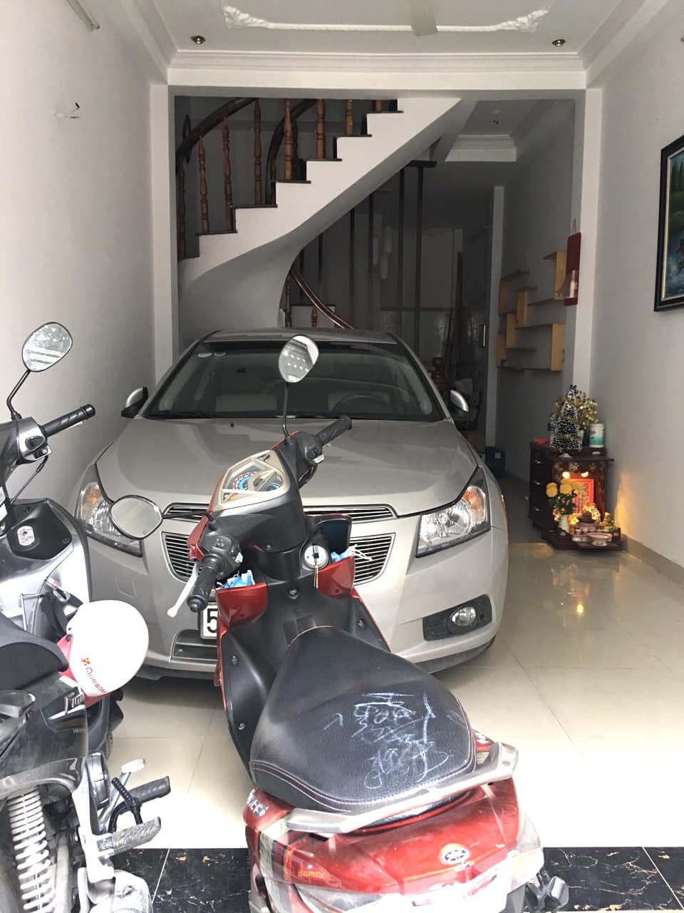 TÂN BÌNH MẶT HẺM XE TẢI QUAY ĐẦU - 42M2 - XE HƠI NGỦ TRONG NHÀ - Ở KẾT HỢP MỞ VĂN PHÒNG - CHỈ 4.95 TỶ.