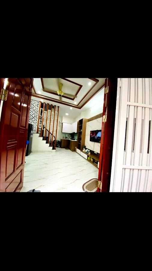 CỰC HIẾM - NHÀ 5 TẦNG MỚI - 3 GÁC ĐỖ CỬA - GẦN PHỐ 30M - GẦN HỒ Ở PHƯƠNG LIỆT.