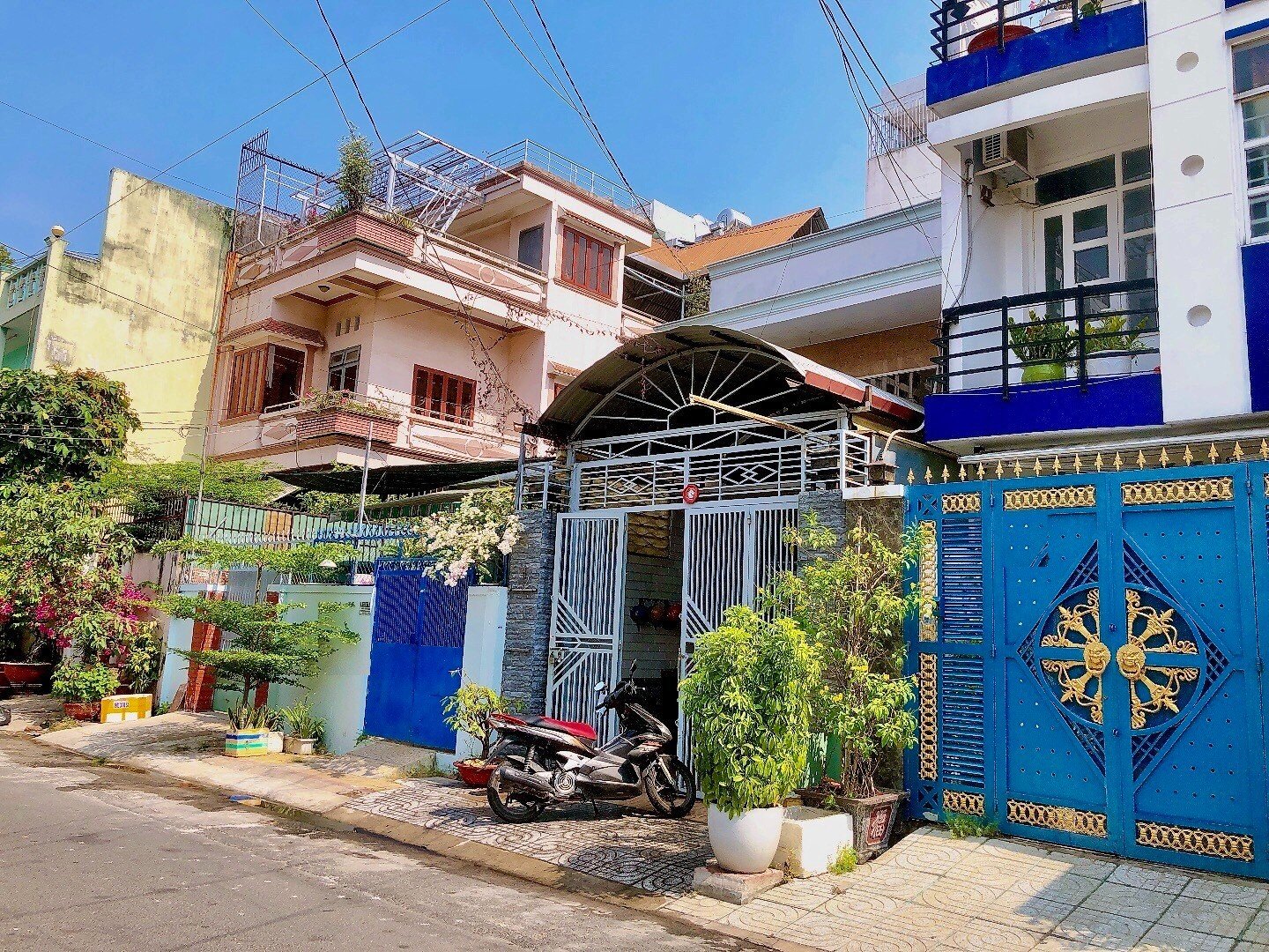 Bán nhà mặt tiền đường Nguyễn Thiệu Lâu,DT:4.8x20m nhà cấp 4 giá 10 tỷ.