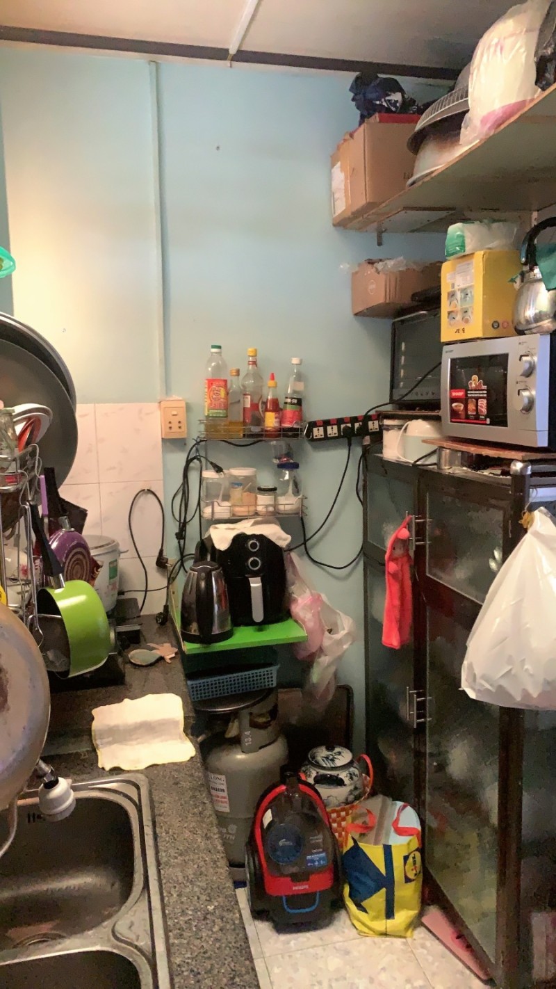 Bán nhà sát mặt tiền Sư Vạn Hạnh, Quận 10, 3 tầng, ngang 4.5m, chỉ 2 tỷ nhỉnh.