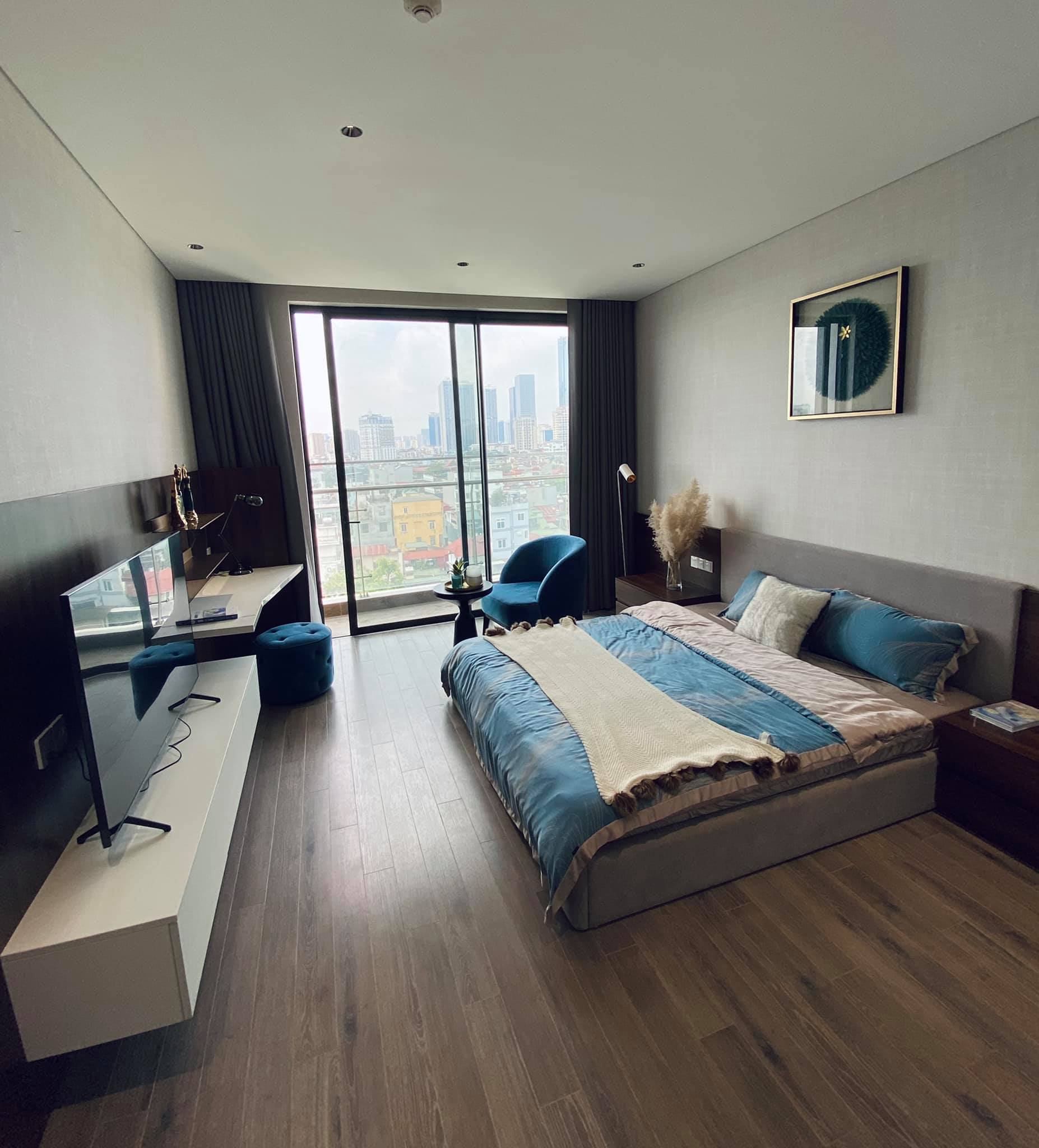 Bán nhà 3 tầng MT chợ Hàn gần Bạch Đằng, Q. Hải Châu. Đang cho thuê 100tr/th. Giá 28,5 tỷ.