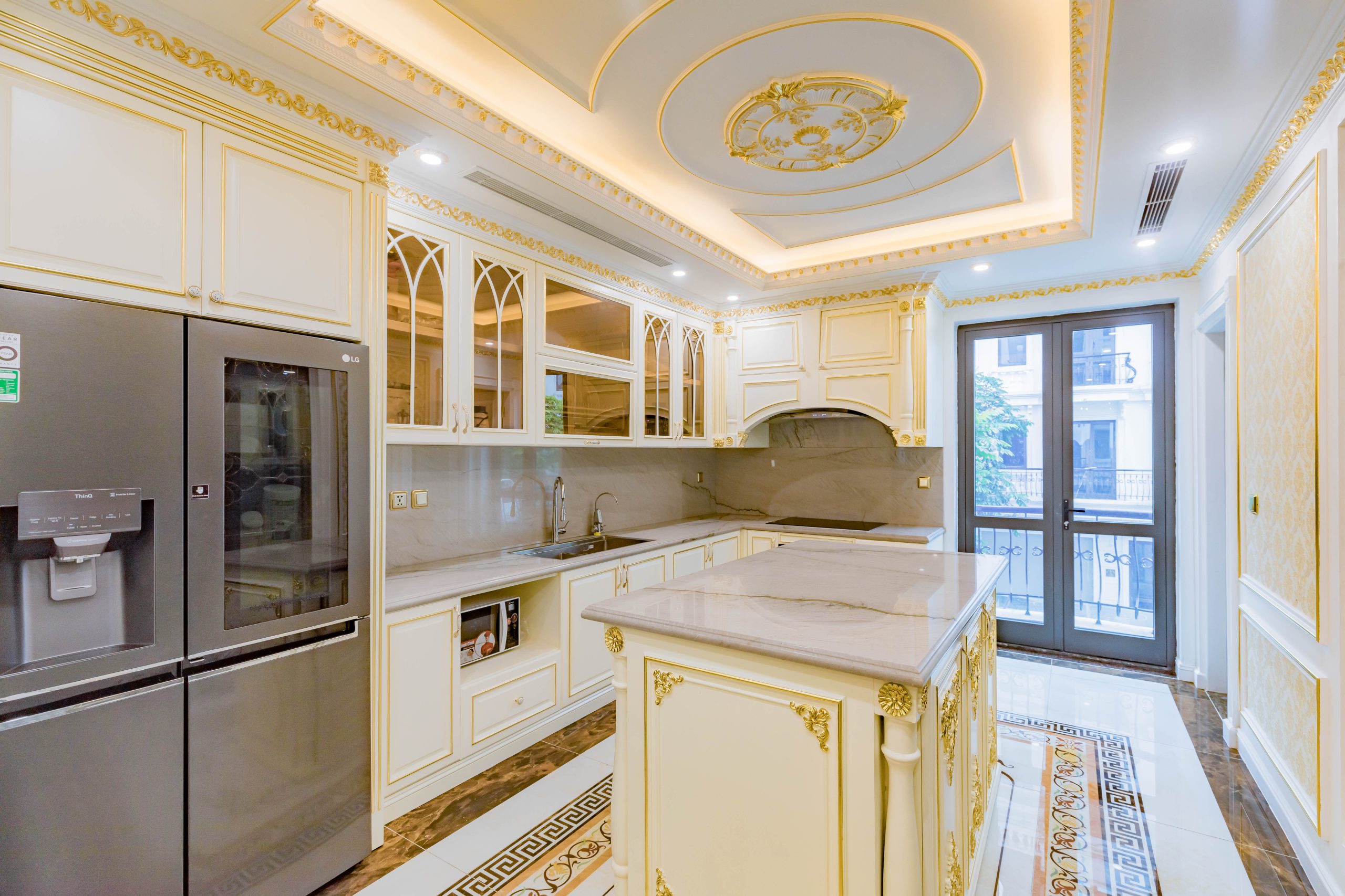 Shophouse gần viện Quân Y 103, 130m2 mặt đường 60m.