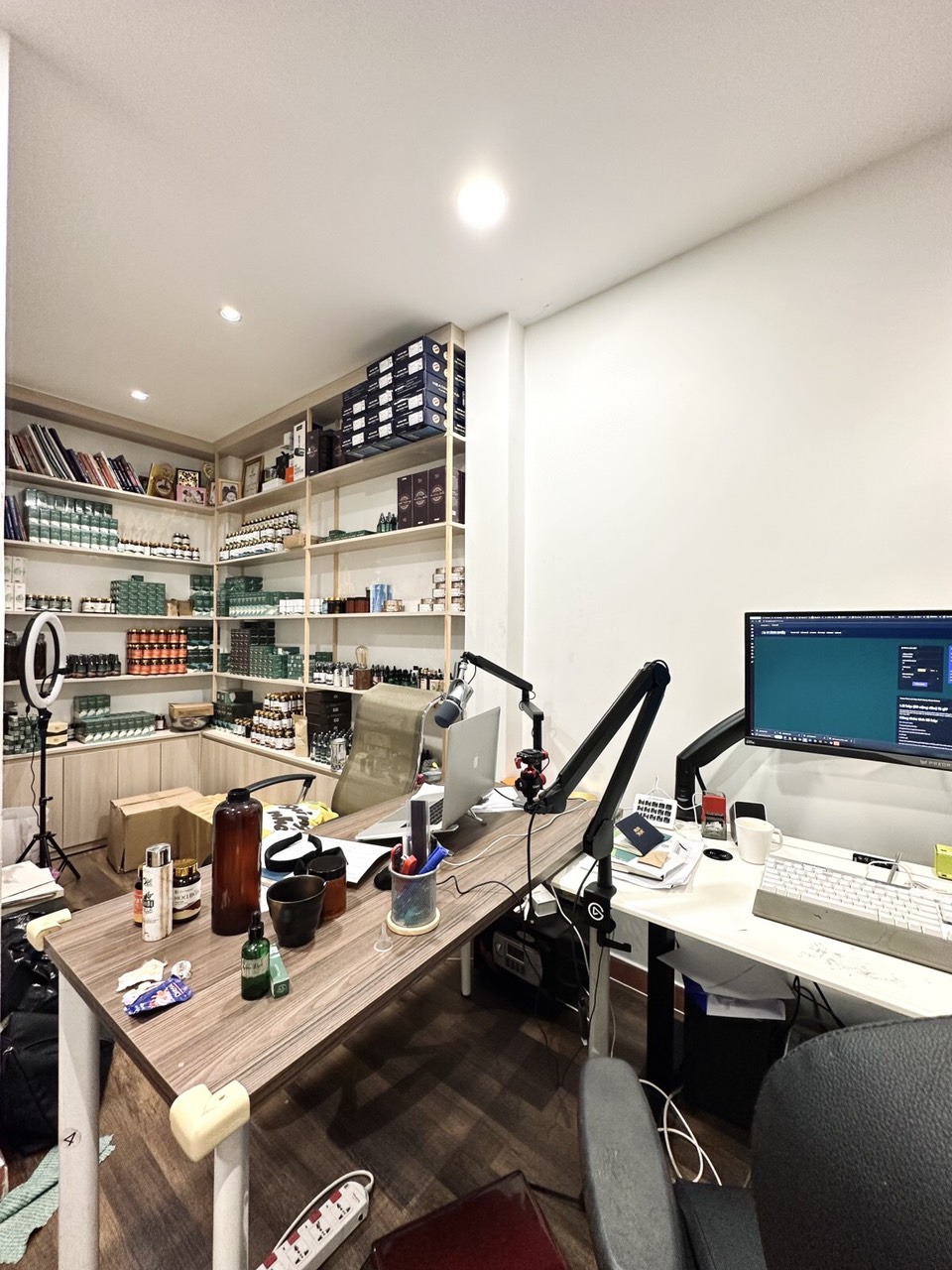 PHÚ NHUẬN - P13 -Dt 5.5x15 - HXT 6M - LÔ GÓC -Giá chỉ 17,x tỷ tl