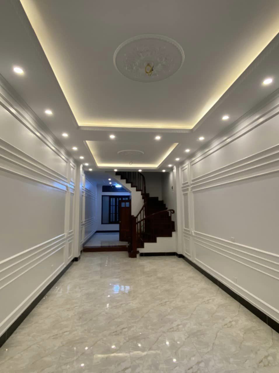 Cần bán nhà KĐT Văn Quán, 66m2x5T, giá 11 tỷ, ô tô vào nhà.