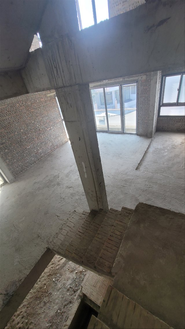 240m2