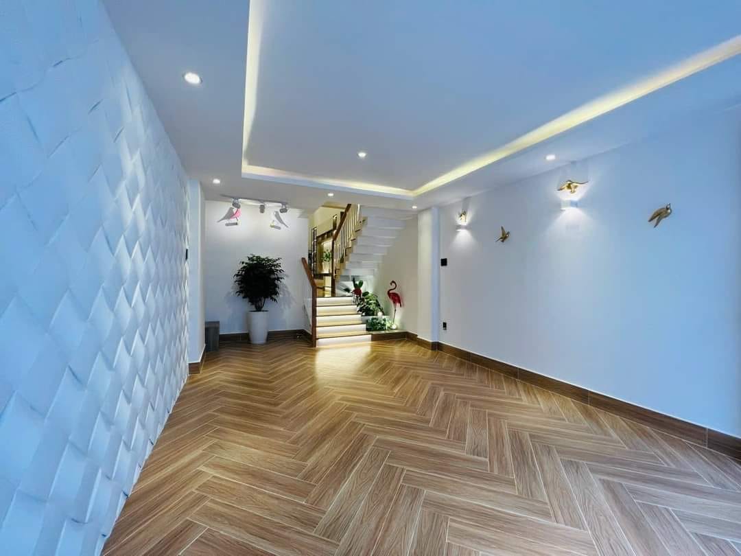 Bán Nhà Lê Văn Thọ Gò Vấp Thang Máy 10 Tỷ Xe Hơi Ngủ Trong Nhà