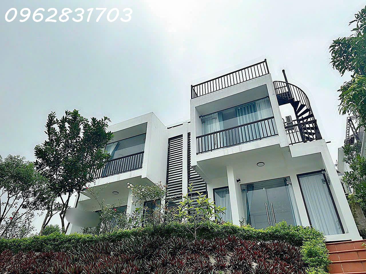 Chủ cần tiền bán cắt lỗ biệt thự 2 tầng trong khu nghỉ dưỡng gái chỉ hơn 2 tỷ.