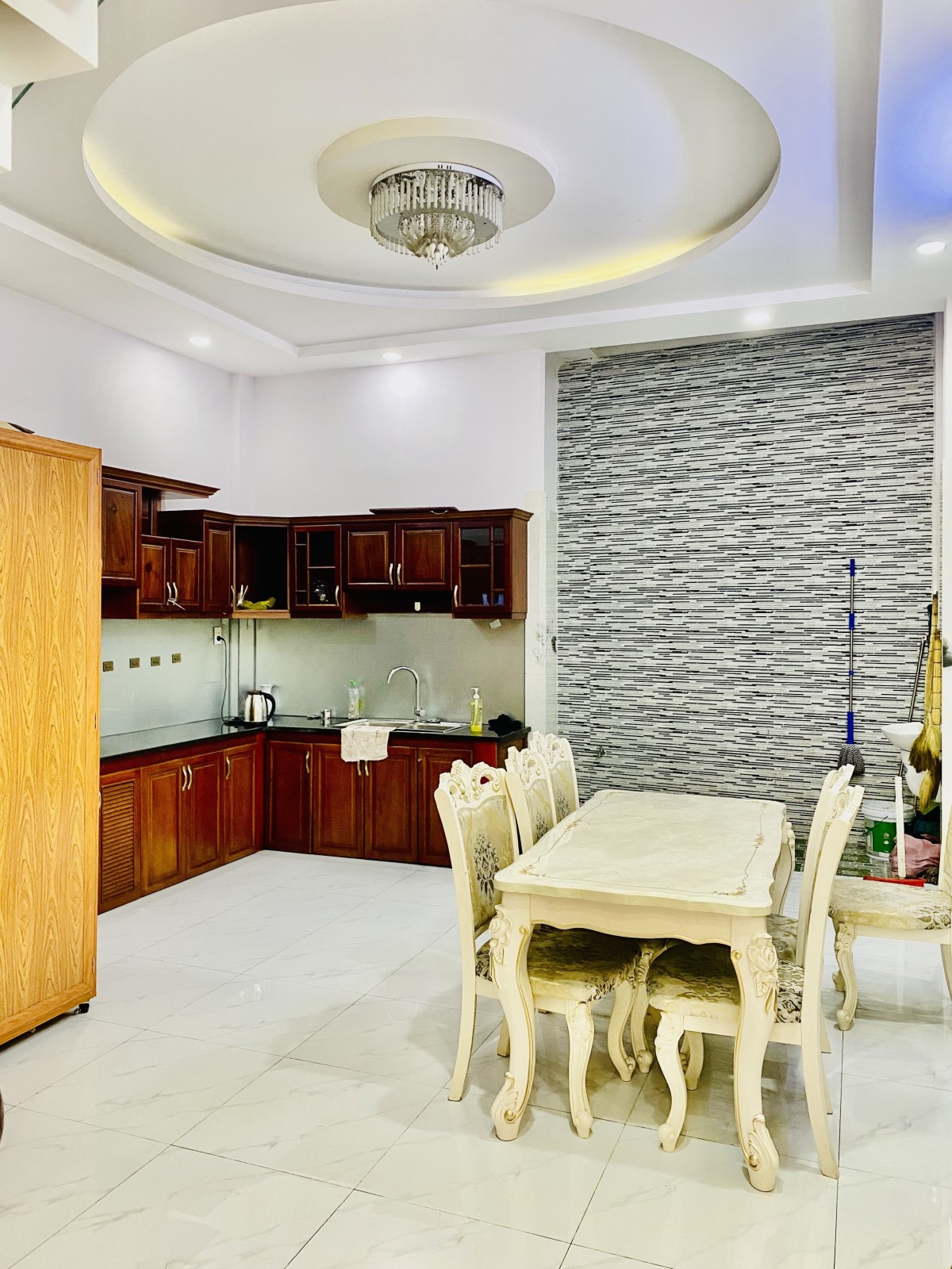 bán nhà giảm chào sâu ngang 5m - 75m2 - 4T - Hẻm xe hơi Phường 14 Gò Vấp chỉ còn 7 tỷ 3TL