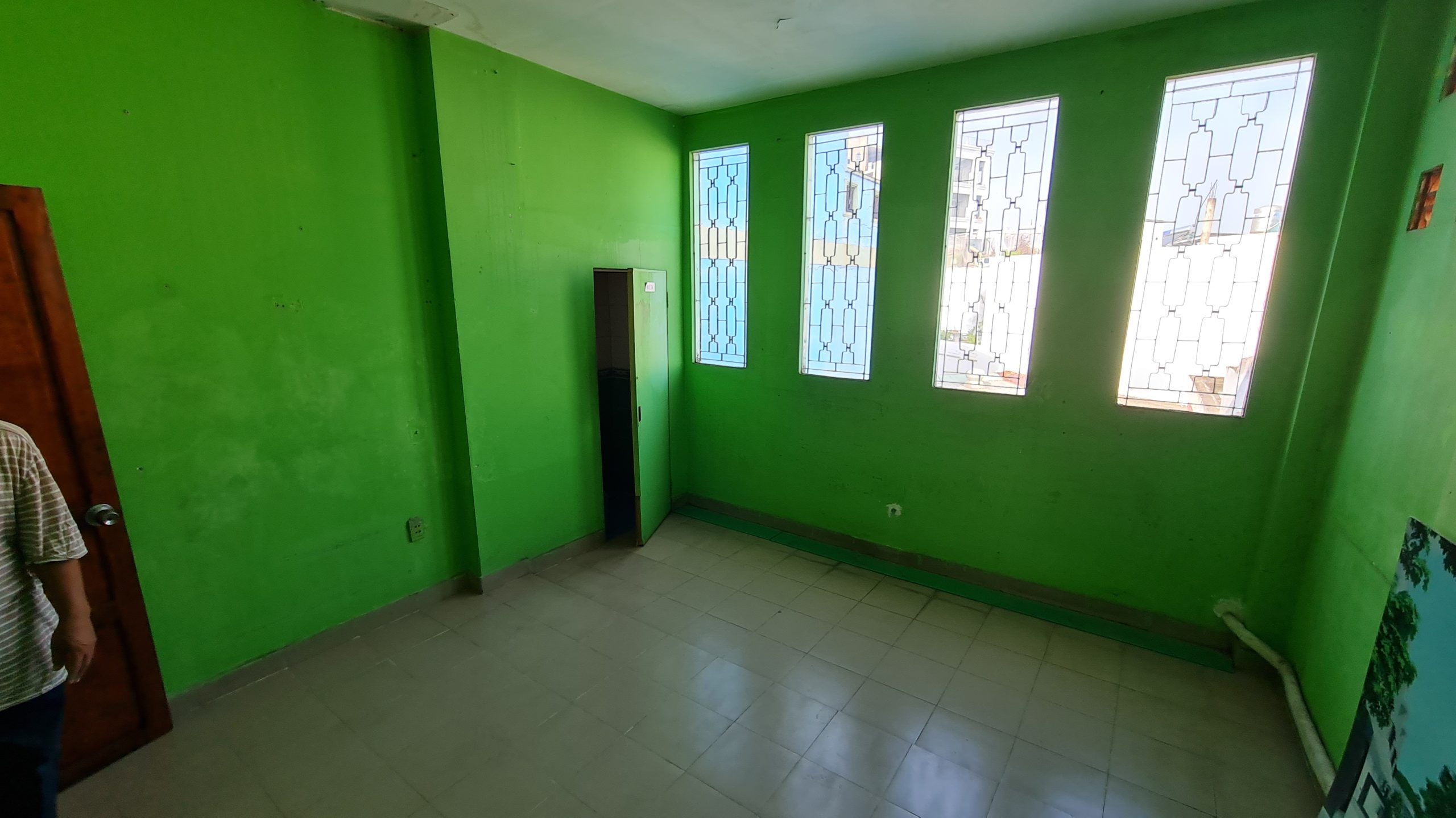 SHARE PHÒNG TRỌ - LỐI ĐI CẦU THANG CHUNG CHỦ.