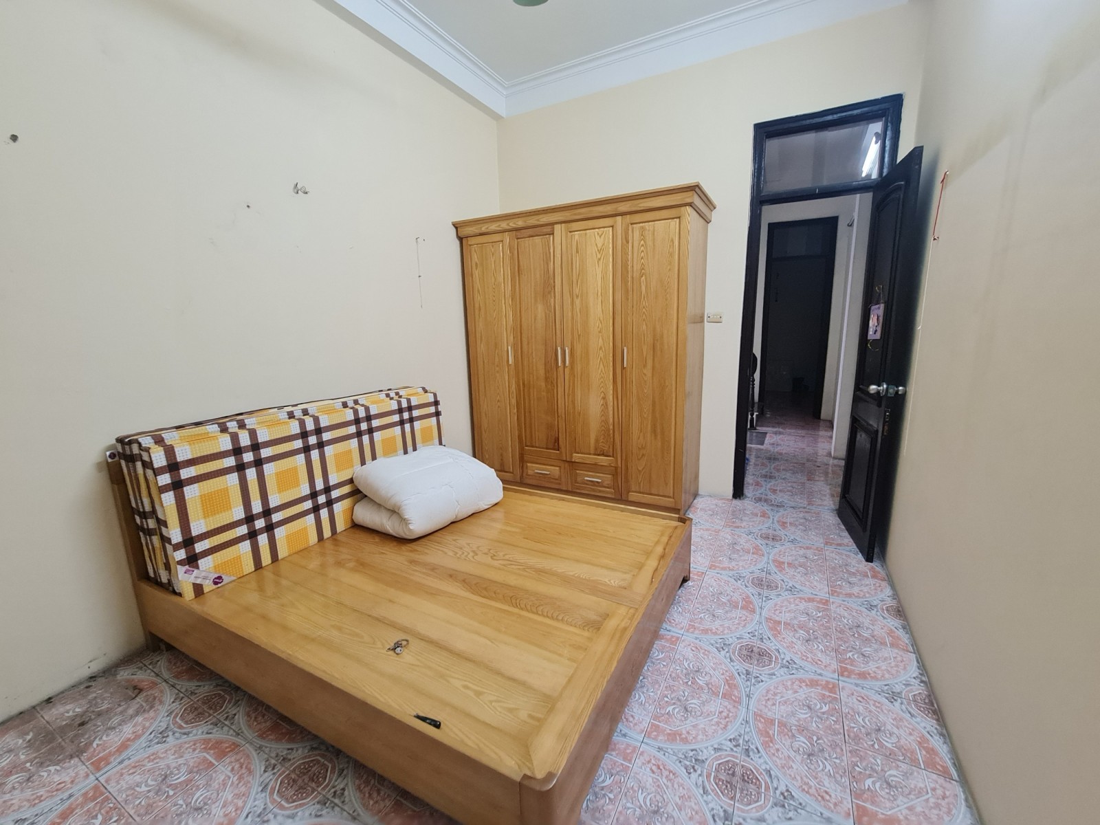Bán nhà Đường Thịnh quang full nội thất 10m ô tô DT 42m 4Tg MT 3,5m nhỉnh 4 ,5tỷ..