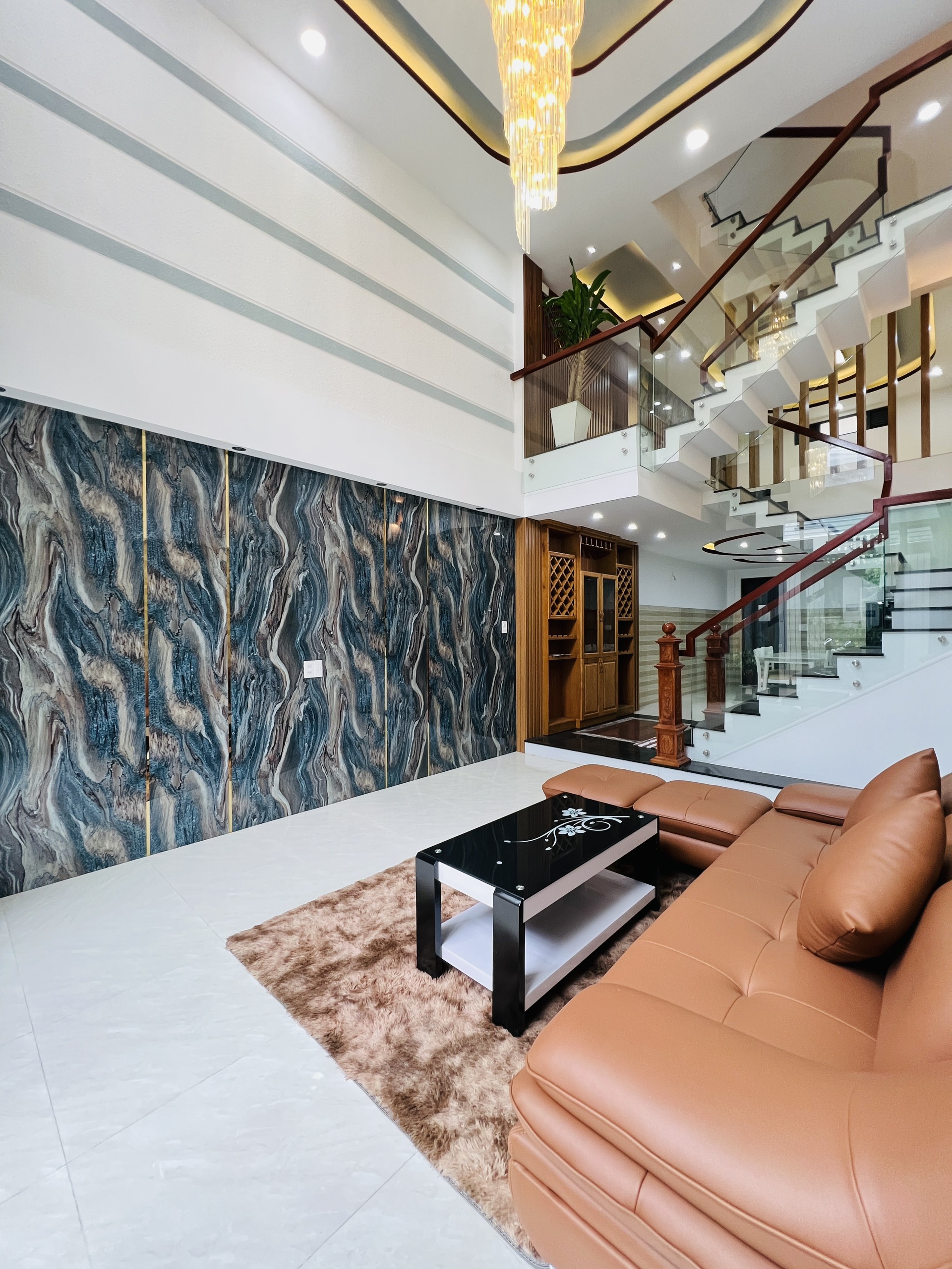 Bán Nhà Phạm Văn Chiêu Gò Vấp 5 Tầng Hẻm Xe Hơi 7 Tỷ 2.