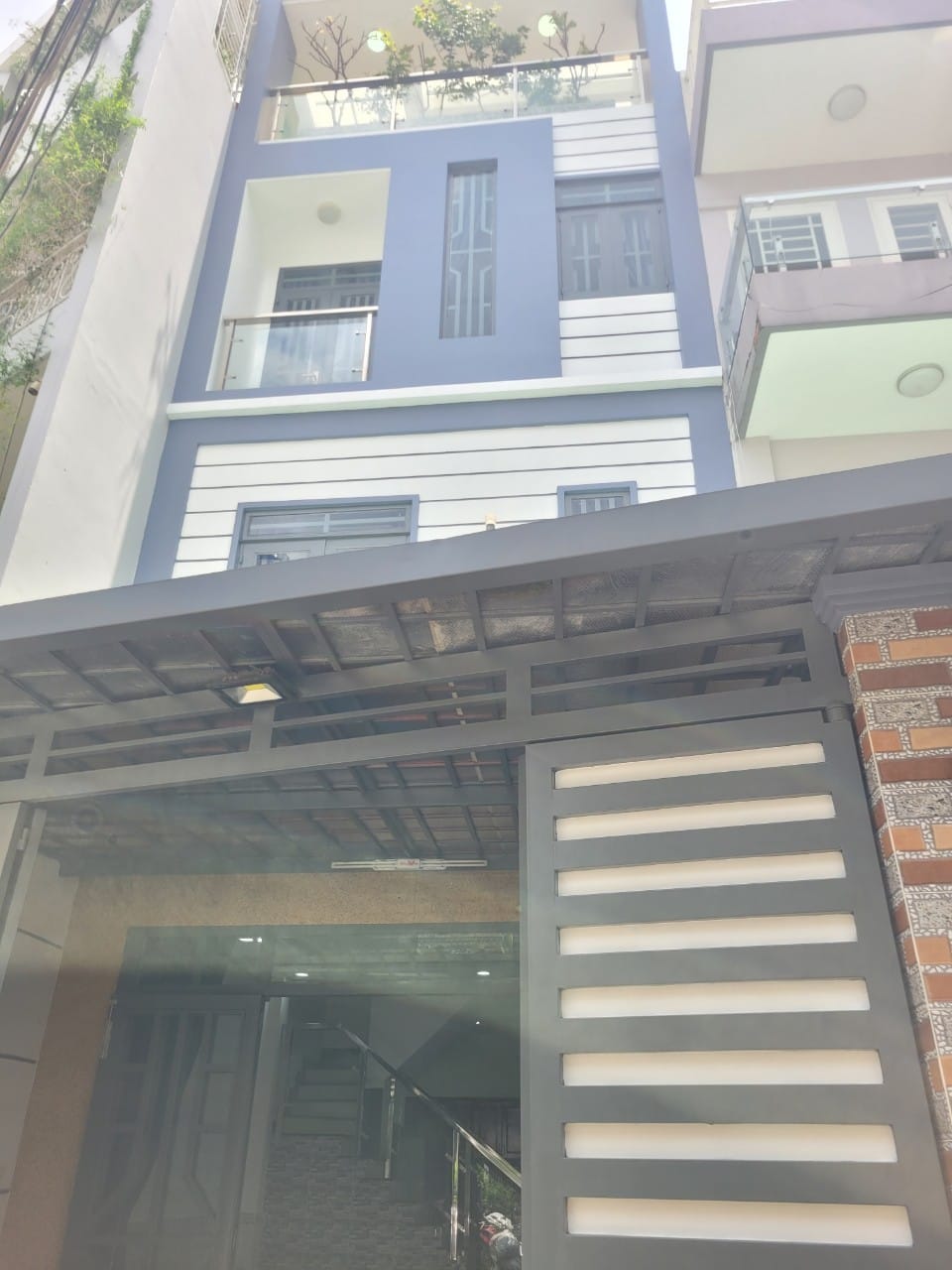 CHỈ NHỈNH 6 TỶ NHÀ BÌNH THẠNH MỚI ĐẸP LUNG LINH - 50M2 - XE HƠI ĐẬU GẦN CỬA.