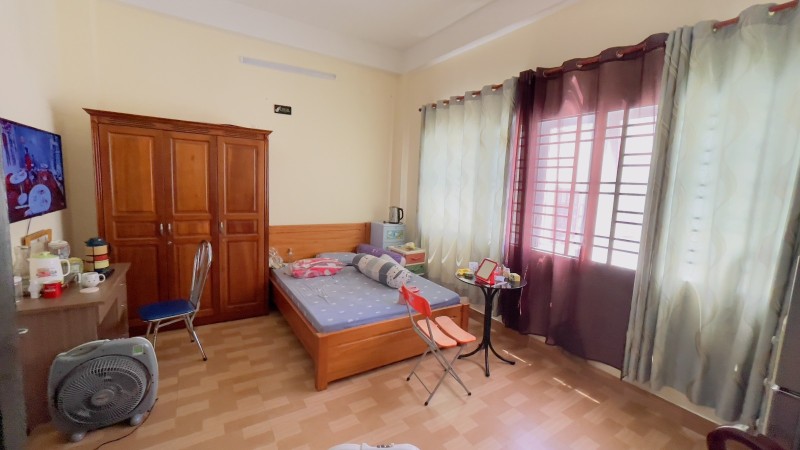 Bán nhà hẻm xe tải Thành Thái, Quận 10, 4.5x13, 4 tầng, rất chuẩn, chỉ 11 tỷ 99.